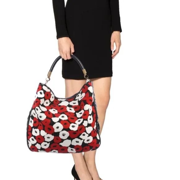 YSL Poppy Hobo Bag - Picture 11 of 16